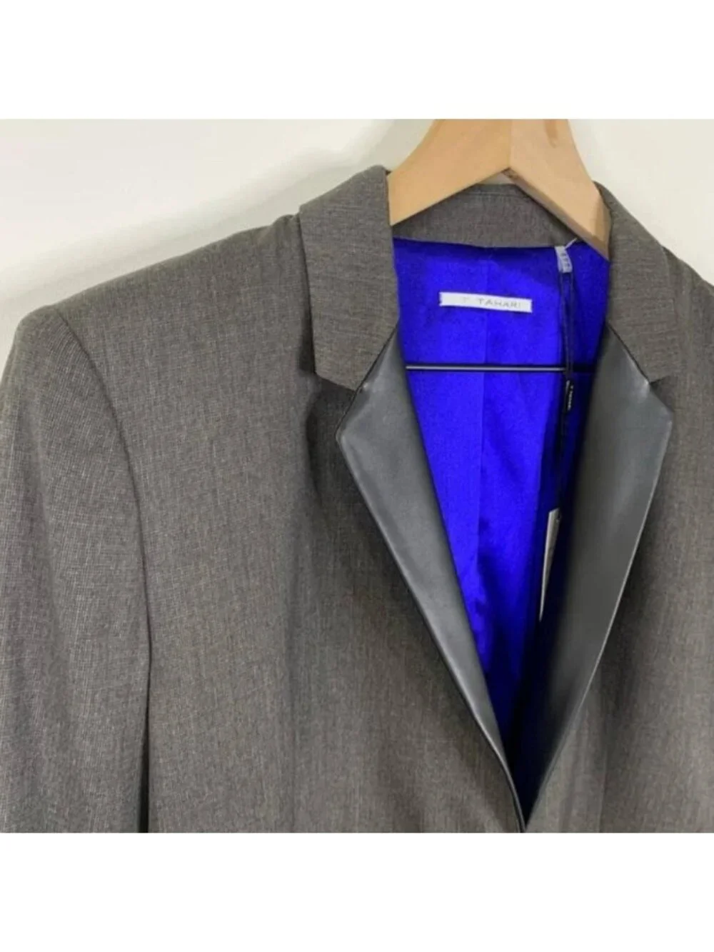 NWT T Tahari Nayarit Jacket Single Snap Blazer